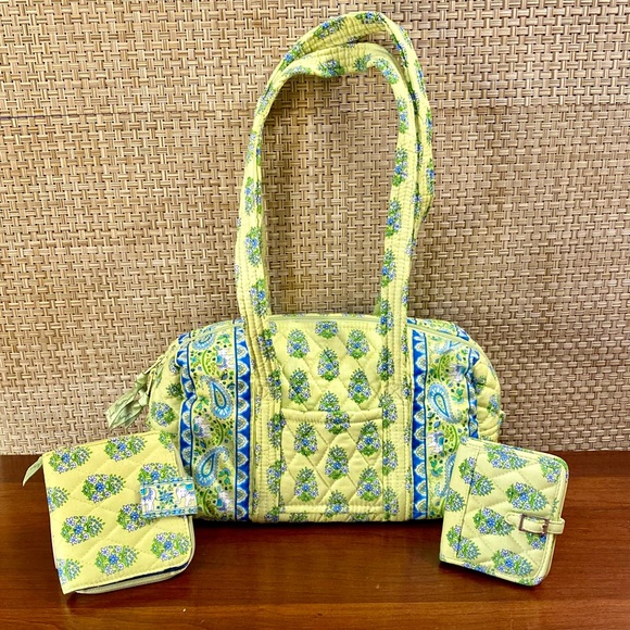 Vera Bradley Handbags - 🌟HP🌟NWOT 3 Piece Vera Bradley Lime Citrus Bag